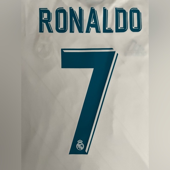 Ronaldo #7 2018 Real Madrid White Home Soccer Jersey Retro - Picture 3 of 6